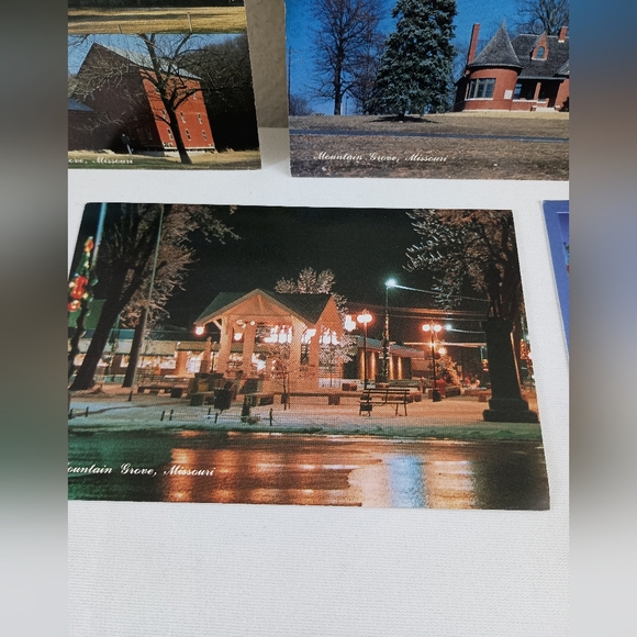 4 Postcards Missouri & New York - Picture 3 of 6